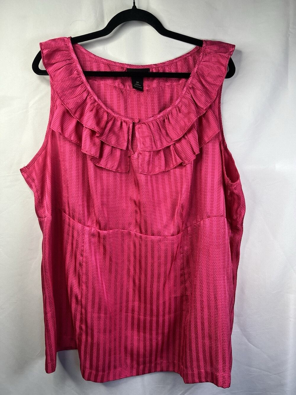 Lane Bryant Women’s Pink Textured Sleeveless Top Sz 26 Ruffled Romantic Zip